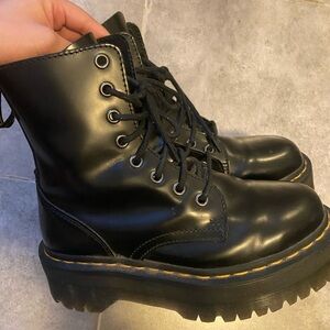 Dr. Martens Jadon Platform